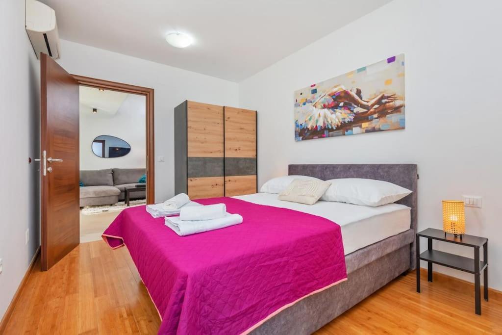 Stylish Two Bedroom Apartment&Garage Parking Place Dubrownik Zewnętrze zdjęcie