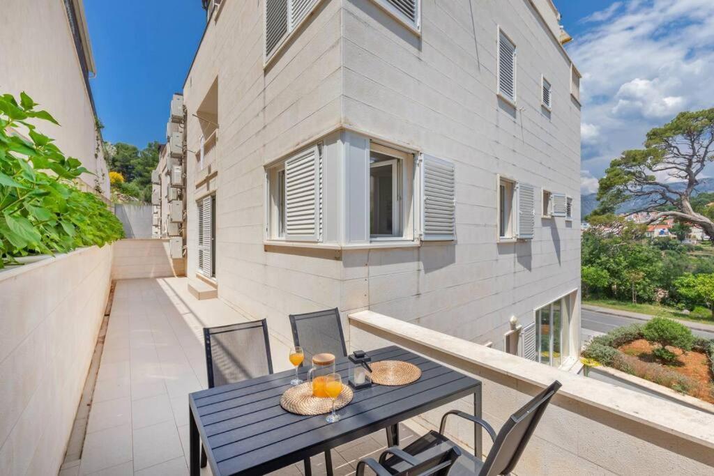 Stylish Two Bedroom Apartment&Garage Parking Place Dubrownik Zewnętrze zdjęcie